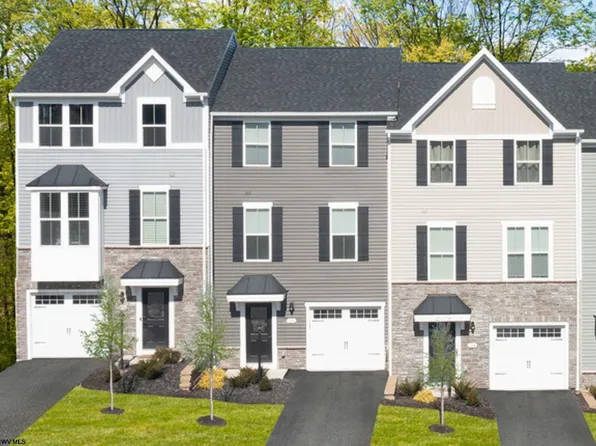 85 Hewstone Ct, Morgantown, WV 26501