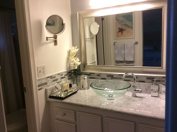 Master Bath - Marble Counter