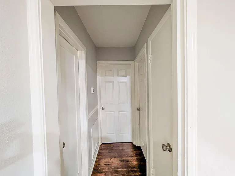 460 Belvedere Dr — Photo 10