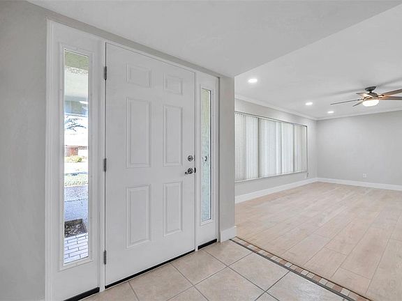 4th image of 8789 Maplewood Rd