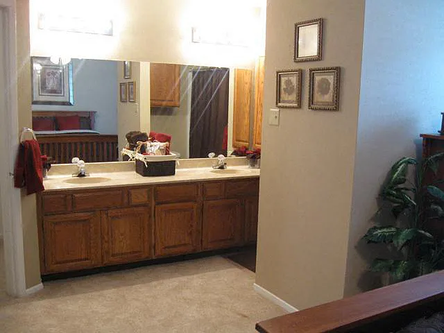 Dove Park Apartments — Photo 27
