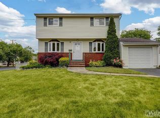 2 Andrew St, Old Bridge, NJ 08857