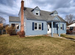 16 Belmont Ave, Clinton, MA 01510