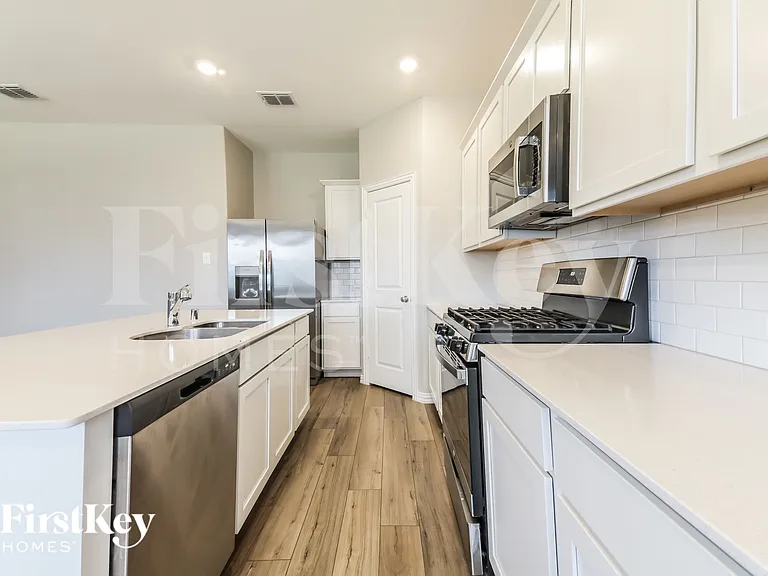2304 O'Keefe Dr — Photo 11