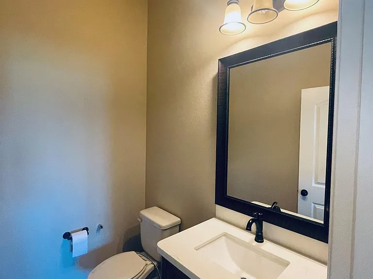 27926 Bradford Ridge Dr — Photo 17