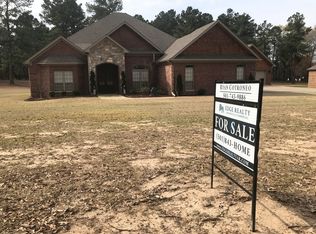 105 Southwood Ln, Cabot, AR 72023