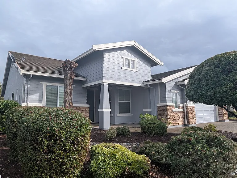 2678 Kingfisher Ln — Photo 3