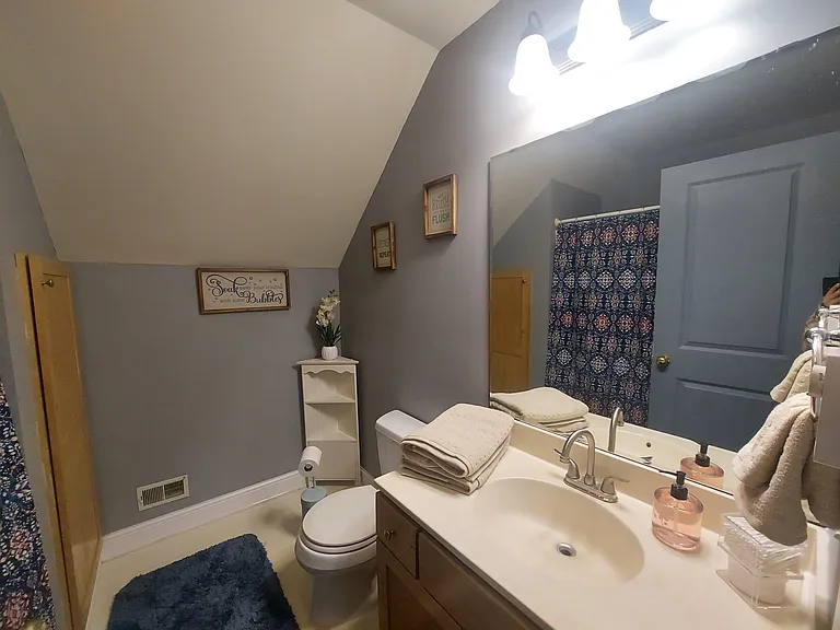 582 State St #1 — Photo 35