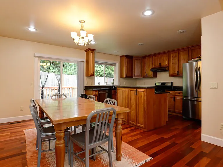 2900 S Court St — Photo 10