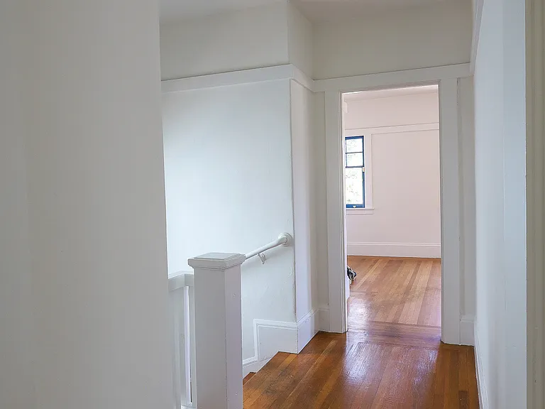 6011 Hillegass Ave — Photo 21