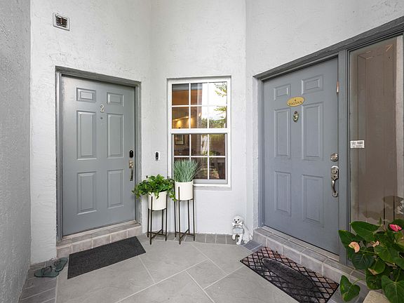 5th image of 11546 Briarwood Circle #2