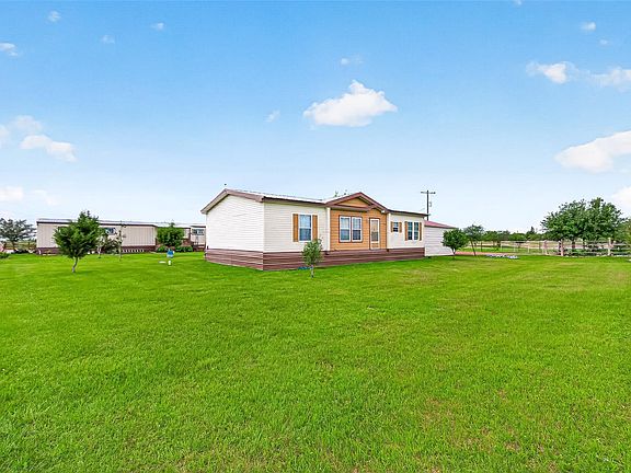 2nd image of 12893 Fm 1887 Rd