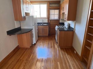 6678 N Olympia Ave #1R, Chicago, IL 60631