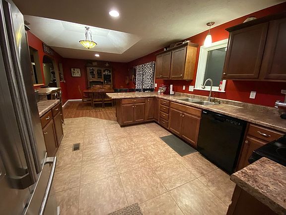 Open Kitchen/Dining Room