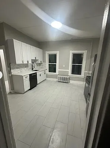 1068 Broad St Photo 1