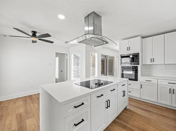 12210 Waldemar Dr, Houston, TX 77077