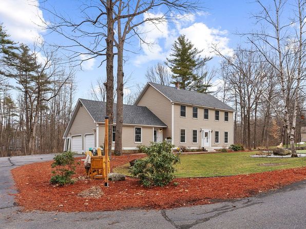 8 Dollis Avenue, Vassalboro, ME 04989