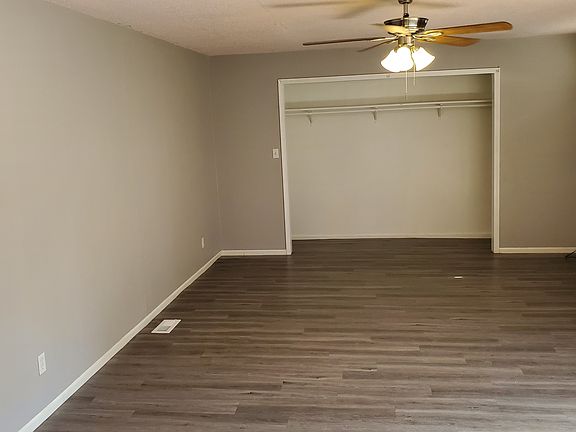 2nd image of 6209 S Benton Ave