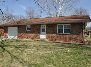 304 S Hilgard St, O'Fallon, IL 62269