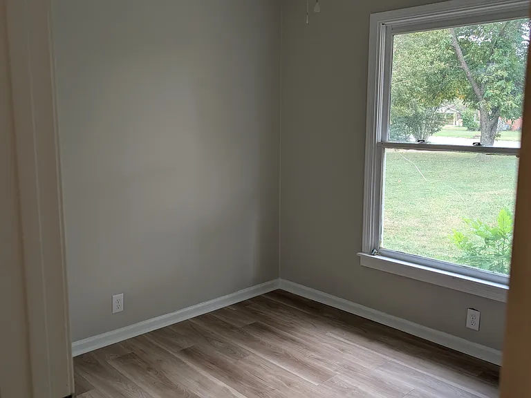 2105 Sun Cir — Photo 18