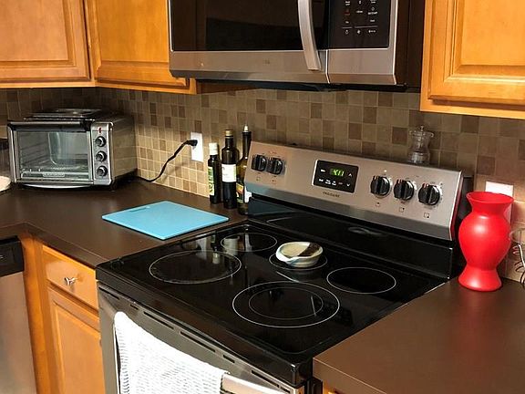3rd image of 507 Cricklewood Dr