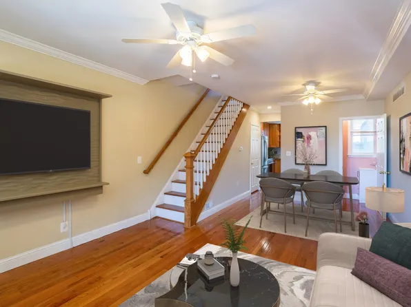 3462 Almond St, Philadelphia, PA 19134