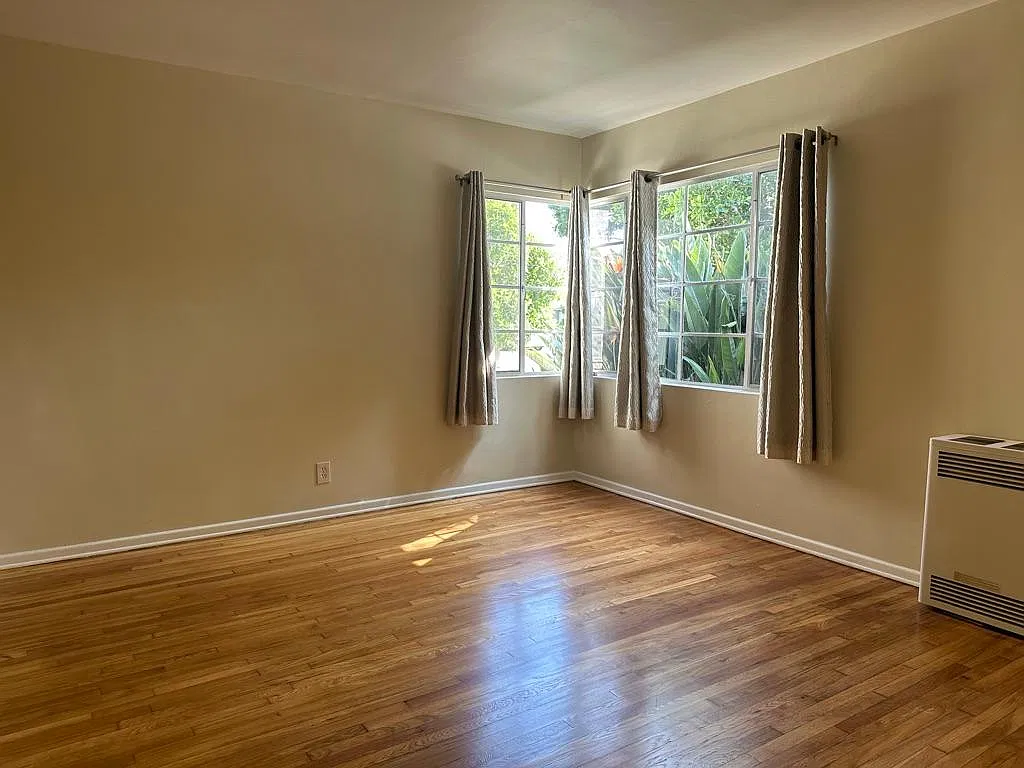 1 bed, 850 sqft, $2,650 — Photo 4
