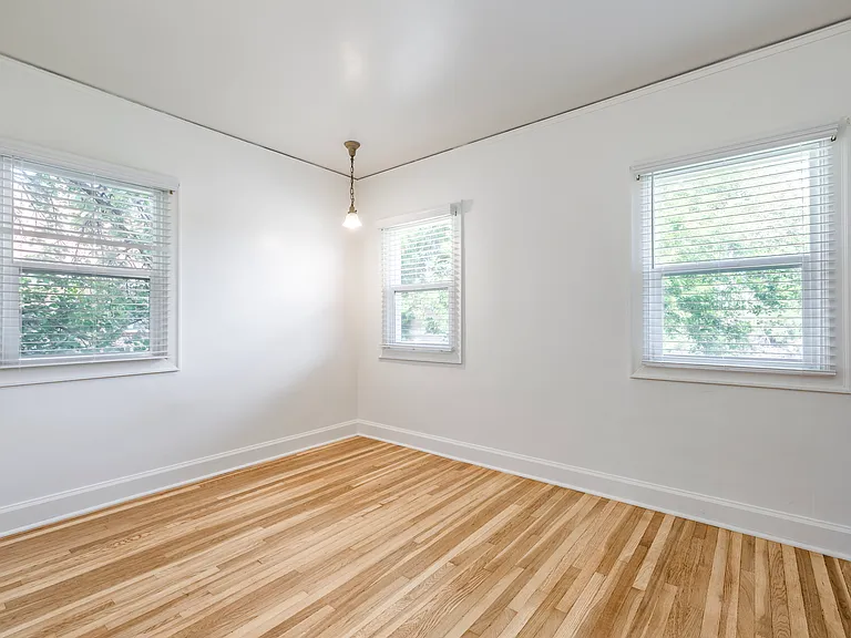 1489 E Michigan Ave — Photo 18