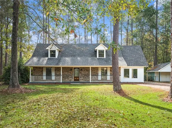 104 Heatherstone Ln, Covington, LA 70433