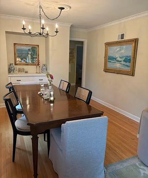 Dining area - includes built-in storage drawers with a nook for hosting