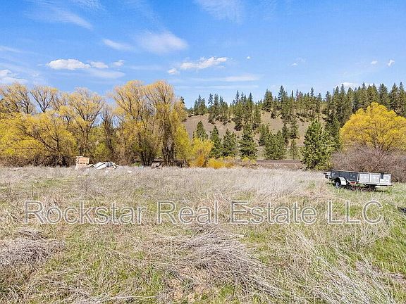 3rd image of 9322 S Cheney Spokane Rd