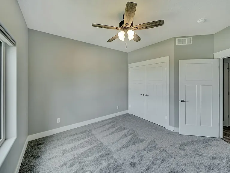 8700 S 51st St — Photo 12