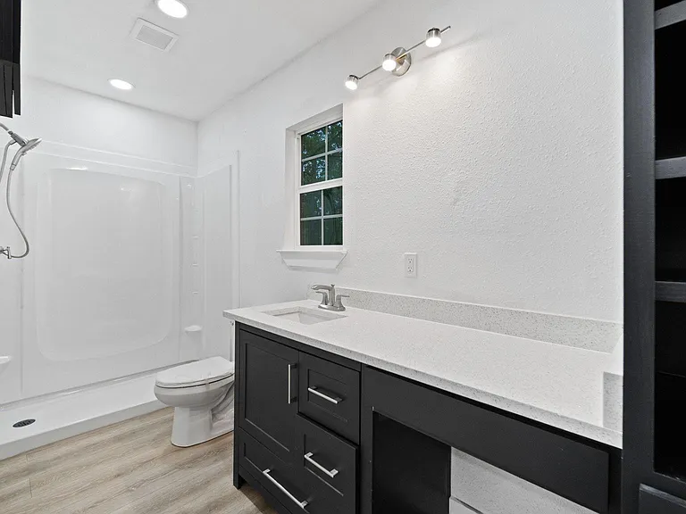 17411 Rolling Hill Ln — Photo 12