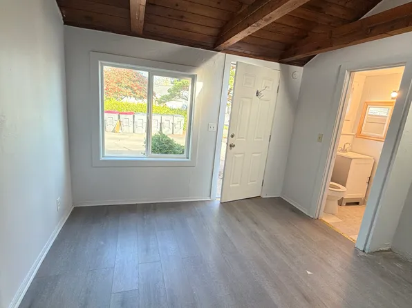 430 S Holladay Dr, Seaside, OR