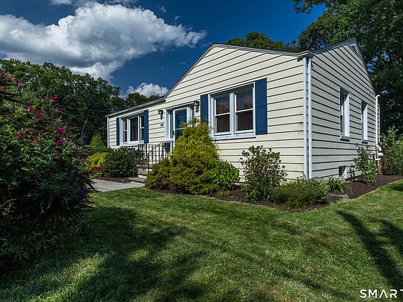 2nd image of 103 Richmond Avenue