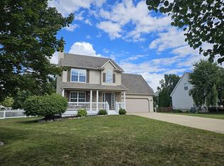 1374 Ashwood Ln, Howell, MI 48843