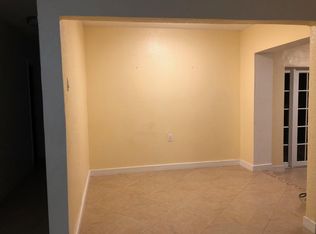 940 E 37th St, Hialeah, FL 33013