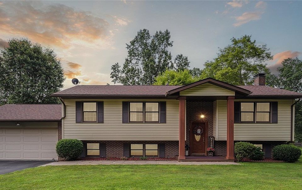1st image of 223 Cedar Dr