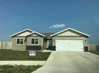37 Olive Tree Cir NE, Minot, ND 58703