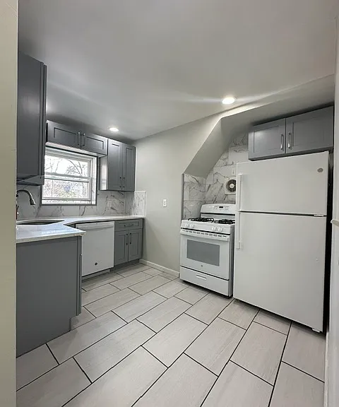 264 Shaler Blvd #2 — Photo 8
