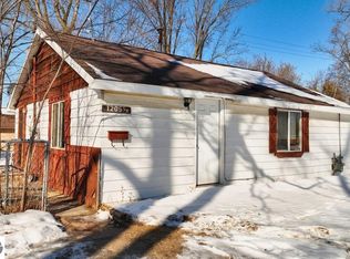 1205 N Kinney Ave, Mount Pleasant, MI 48858