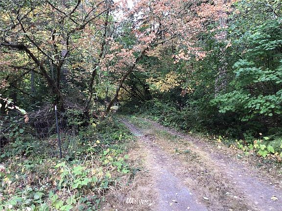 3rd image of 20609 165th Ln SE
