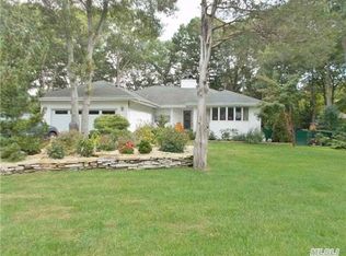 10 Monarch Ave, Selden, NY 11784