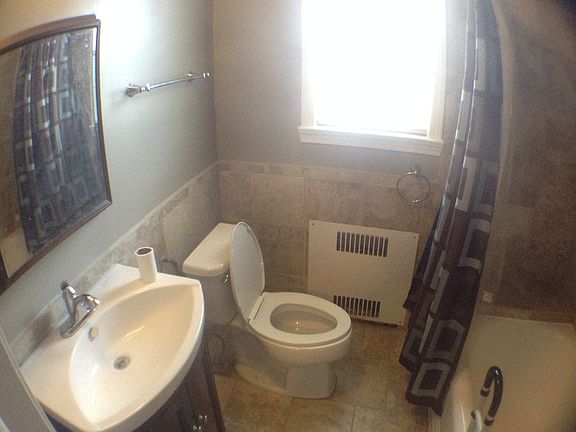 5th image of 2621 N Moreland Blvd APT 204