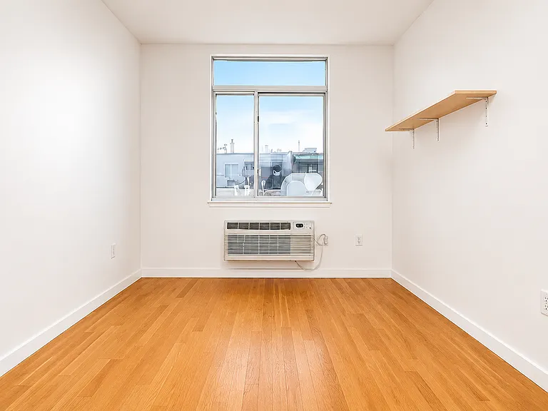 184 Noll St #2H — Photo 3