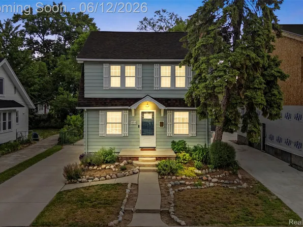 454 W Saratoga St, Ferndale, MI 48220