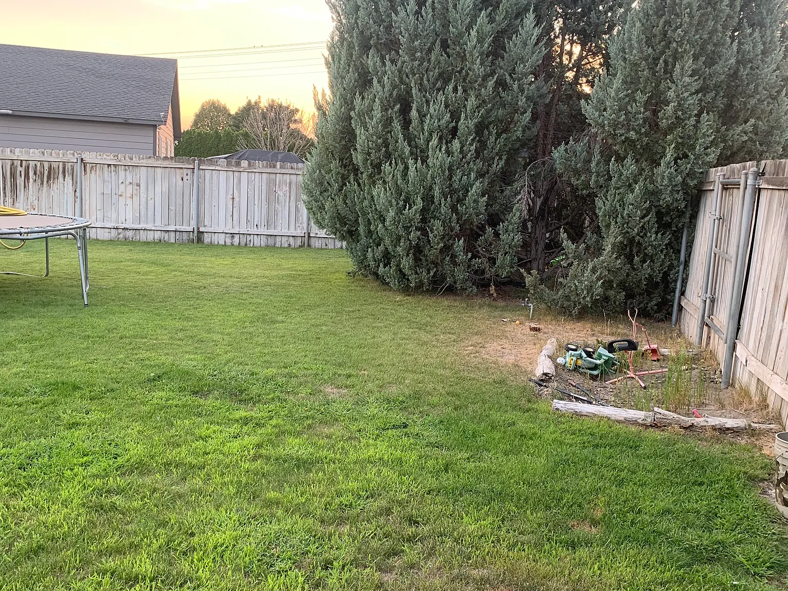 3 bed, 1443 sqft, $2,100 — Photo 3