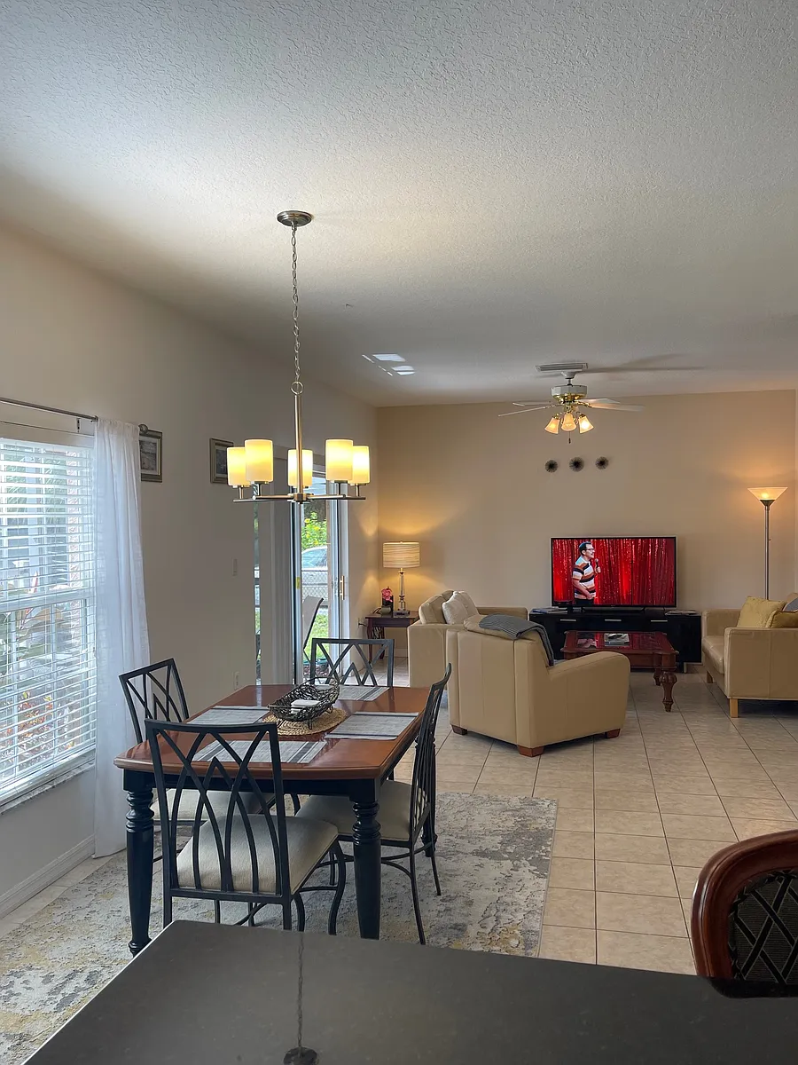 Building Photo - 6444 Elmwood Ave #2