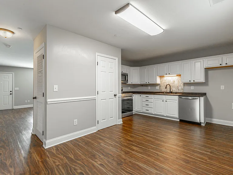 1109 Maple Tree Ln #1109 — Photo 9