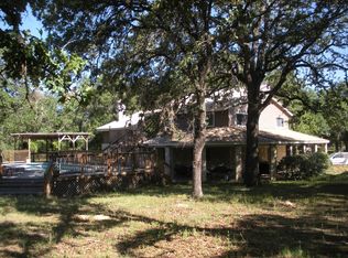 135 Wildwood Ranch Rd, Adkins, TX 78101